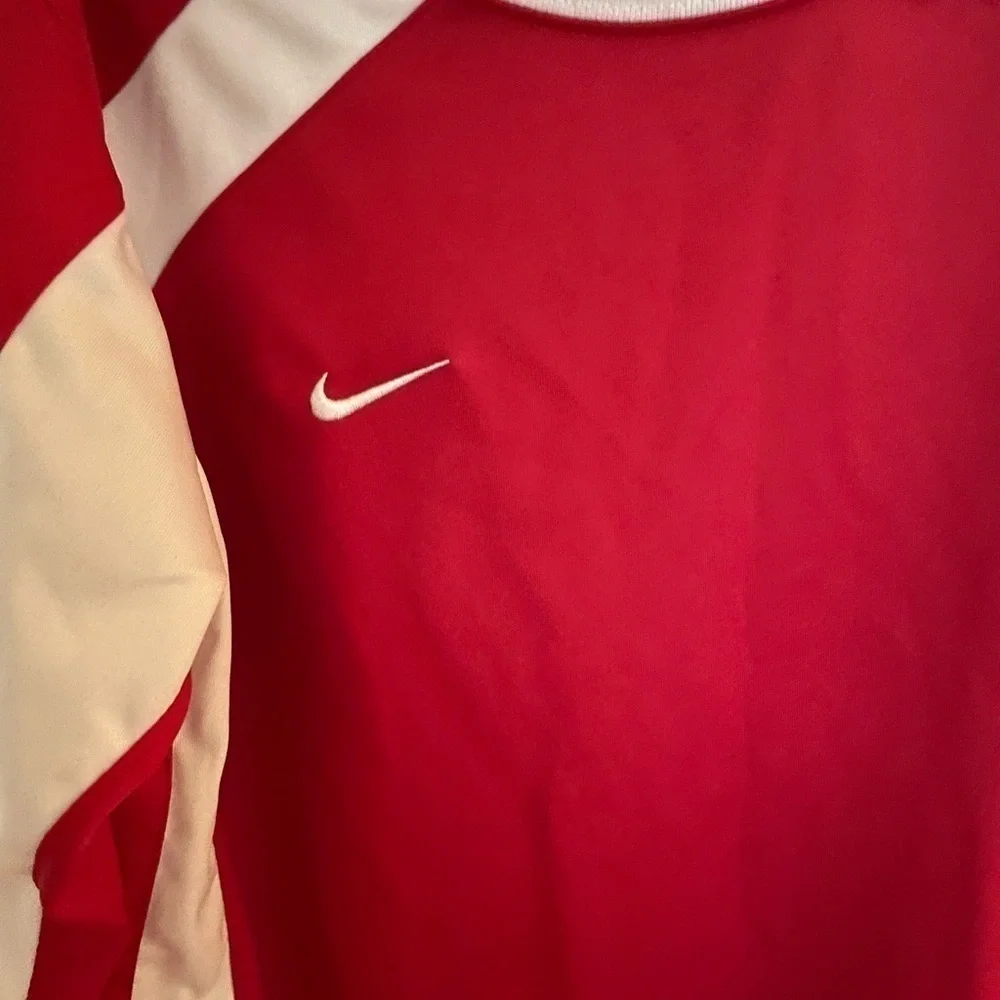 Nike Youth Small shirt